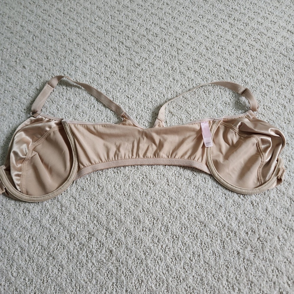 Victoria's Secret Front Close Underwire Bra 34DD Champagne Nude Satin Racerback - Picture 4 of 8